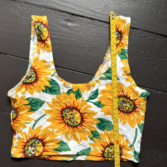 Small american apparel sunflower crop top - Picture 2 of 3